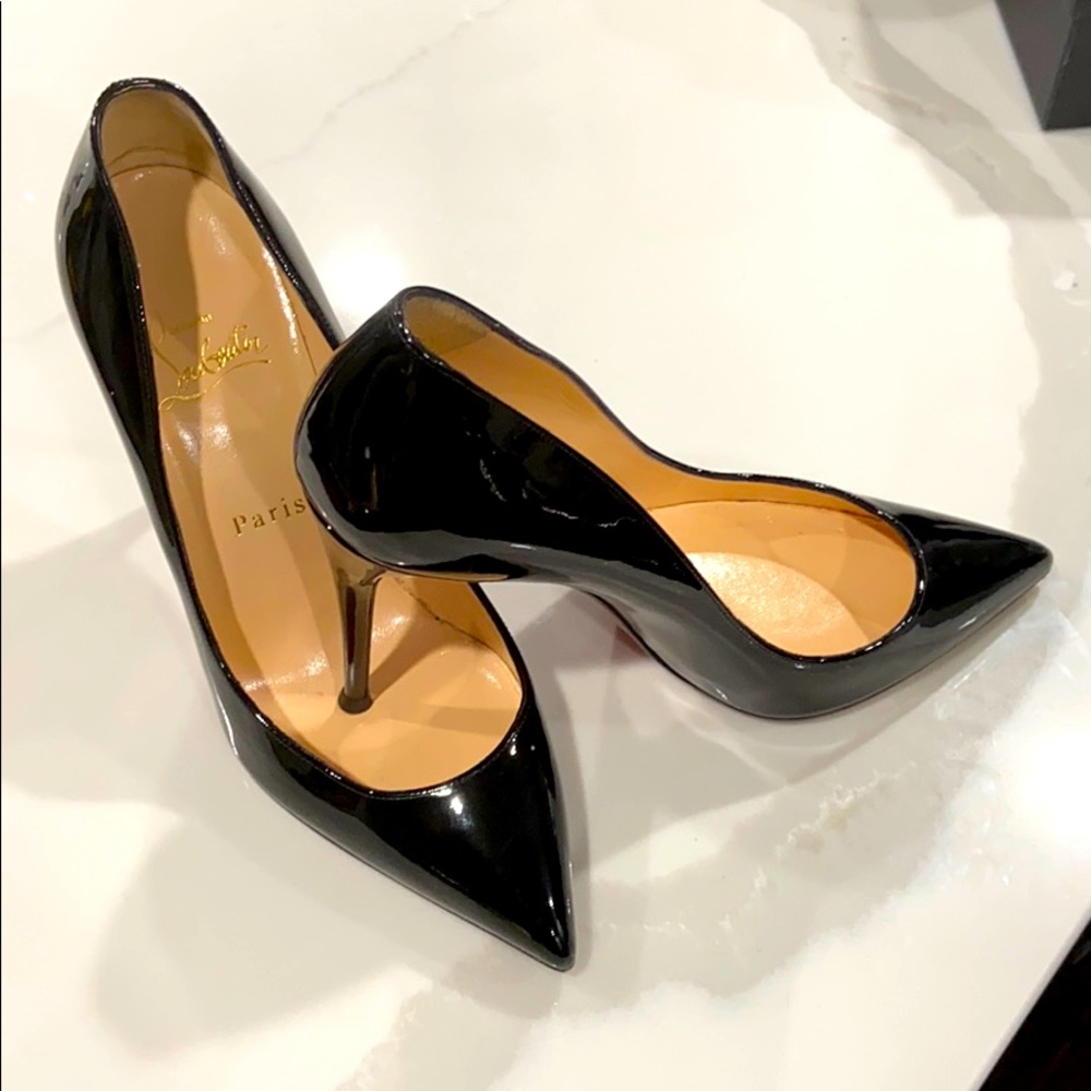Beautiful sleek & sexy pumps